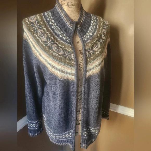 Gorgeous LG Heirloom Collection Zip Up Sweater - Picture 1 of 7